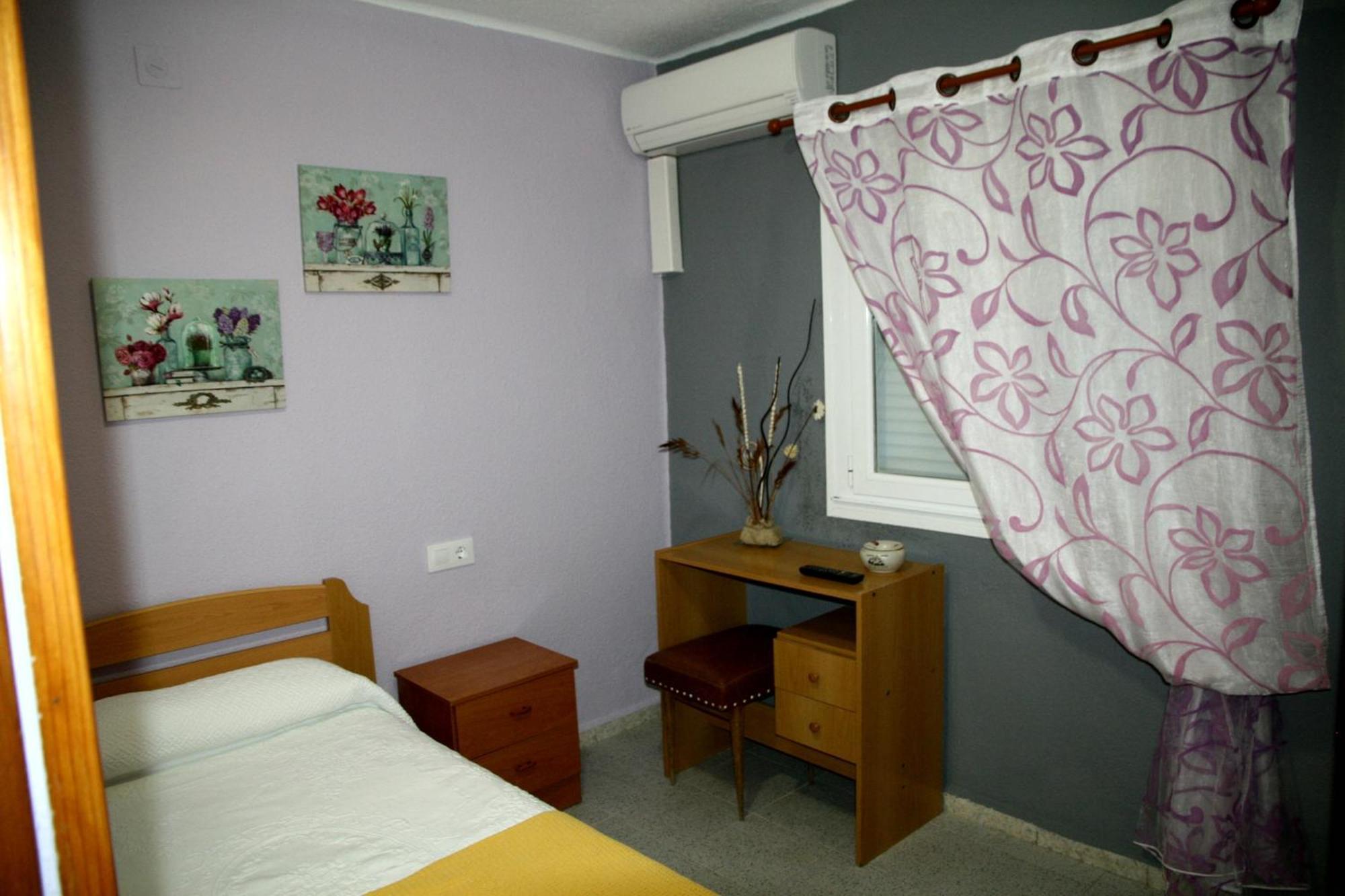 Hostal Asturias Hotel Jarilla Bilik gambar