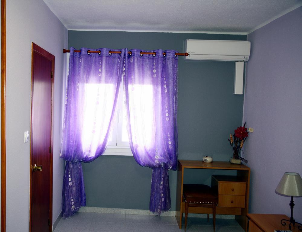 Hostal Asturias Hotel Jarilla Luaran gambar